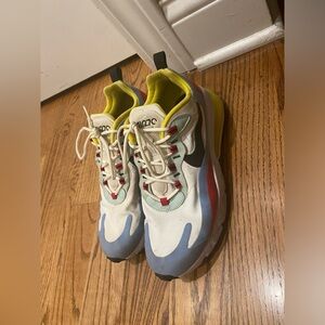 Nike Airmax 270 shoes